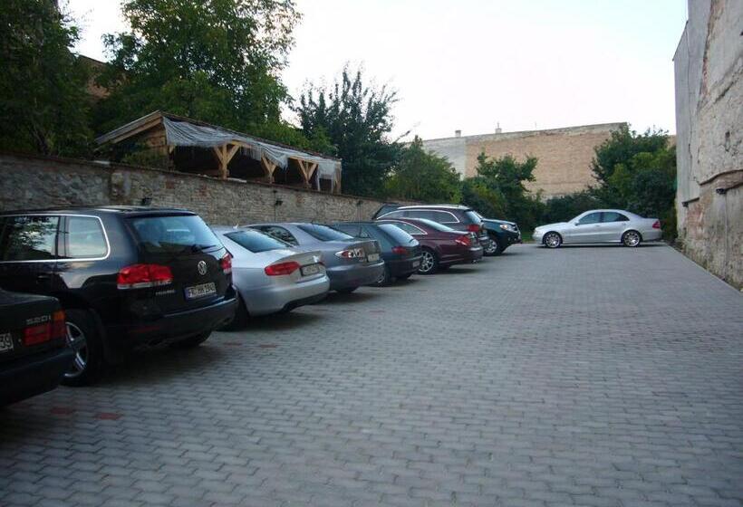 ホテル Erhardt Panzió