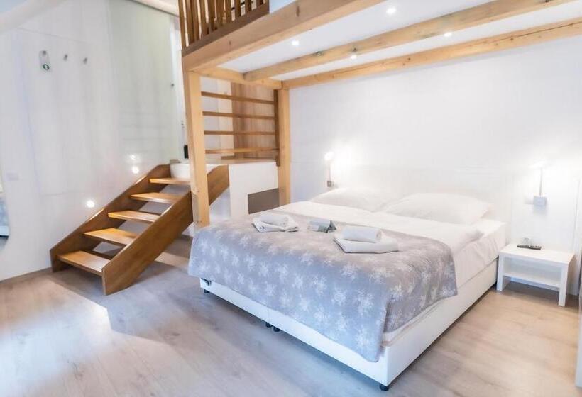 ホテル Erhardt Panzió