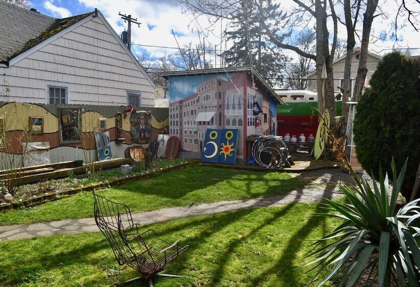 호텔 Eugene Lodge And International Hostel