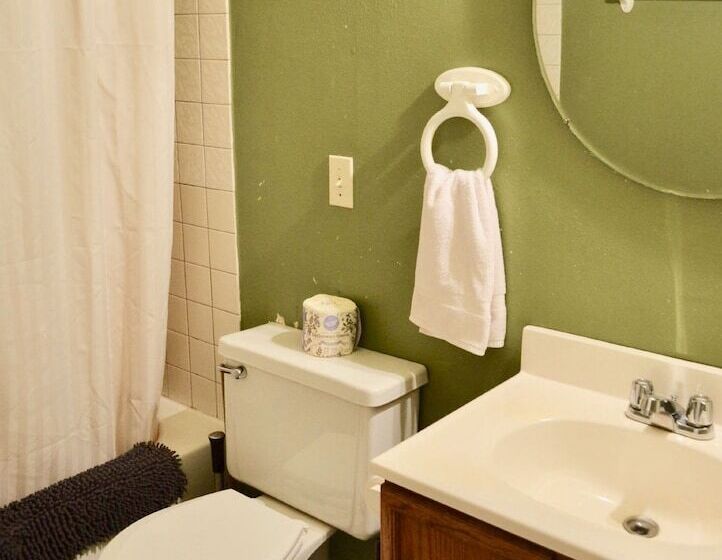 호텔 Eugene Lodge And International Hostel