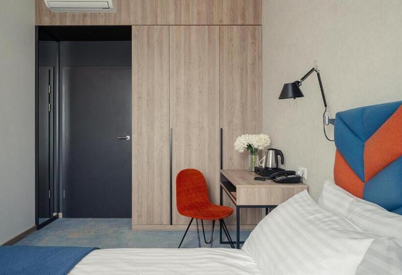 هتل Faros Gdansk Airport