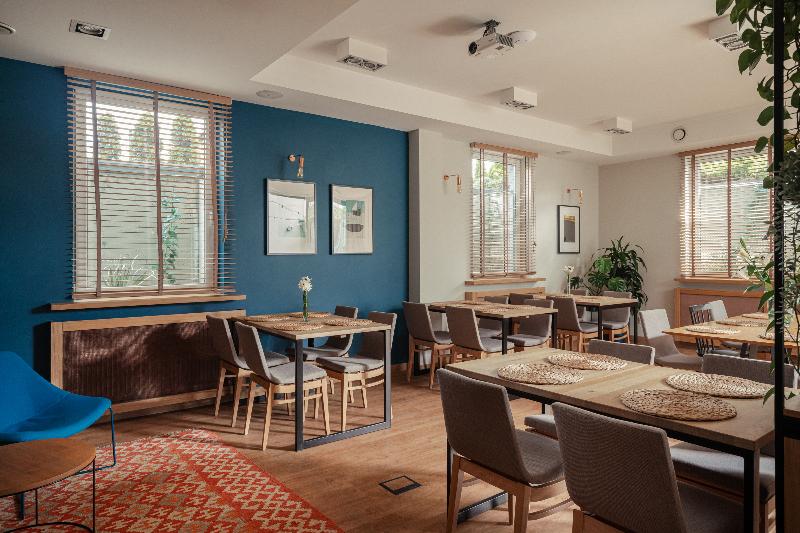 هتل Faros Gdansk Airport