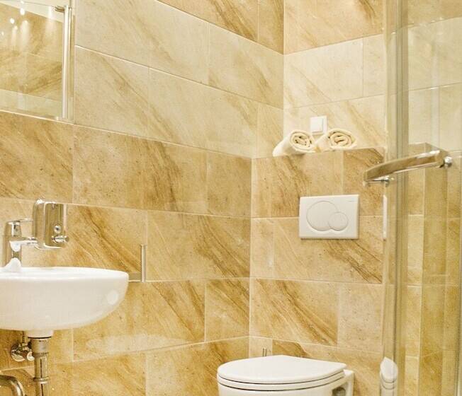 酒店 Five Stars Bed&breakfast