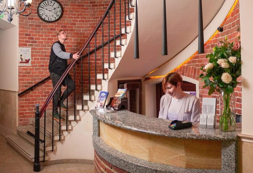 酒店 Five Stars Bed&breakfast