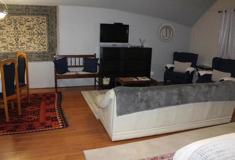 בית מלון כפרי Foreigners Friend Guest House