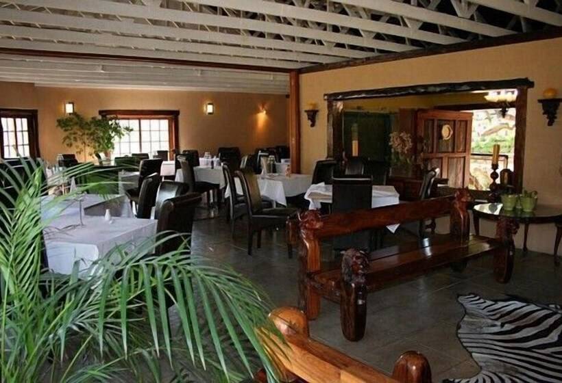 호텔 Fumanekile Lodge