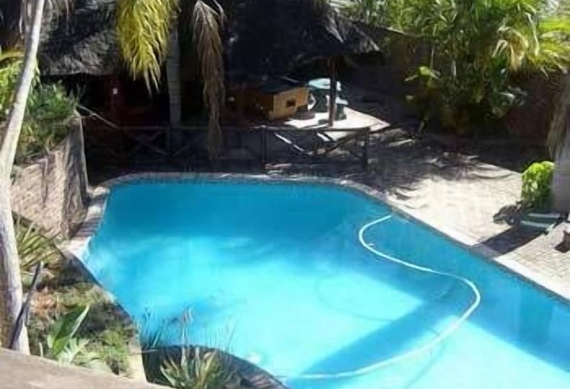 호텔 Fumanekile Lodge