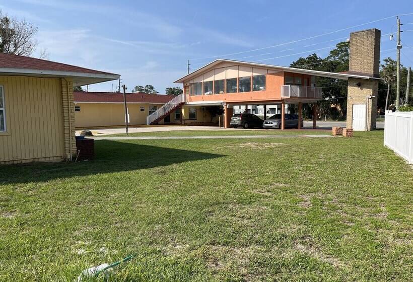 בית מלון כפרי Heritage Inn