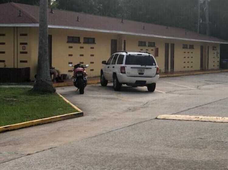 בית מלון כפרי Heritage Inn