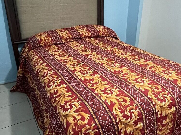 فندق Heritage Inn