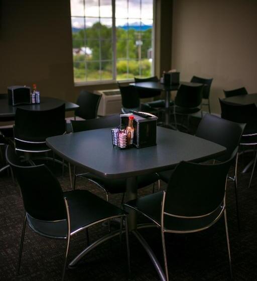 فندق High Country Suites