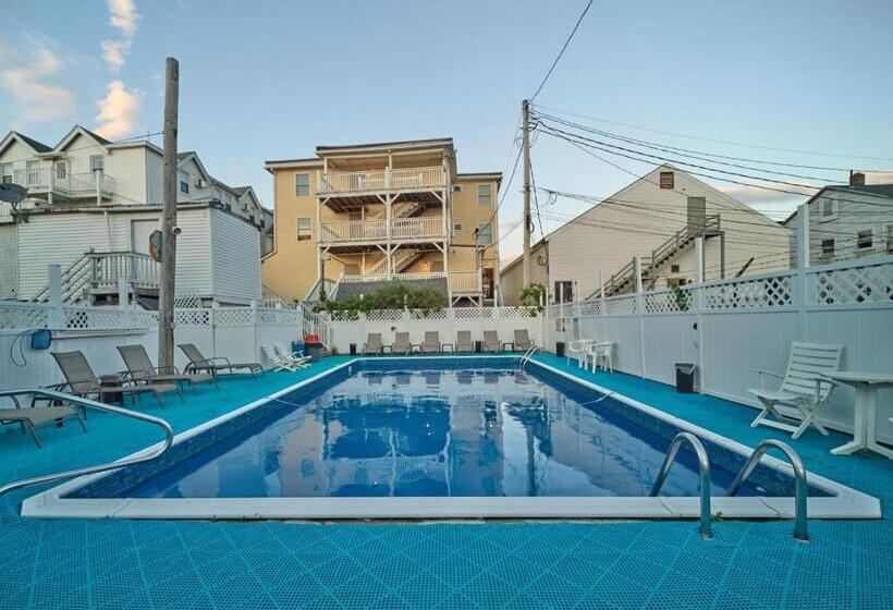 فندق Hillcrest Inn