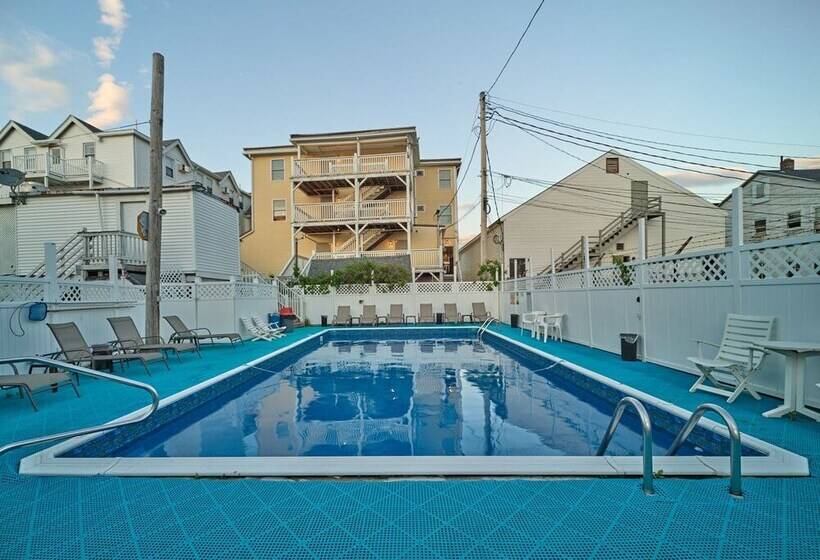 فندق Hillcrest Inn