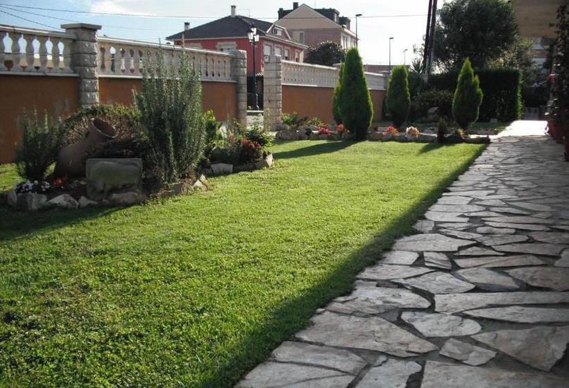 هتل Hospedaje Luciano