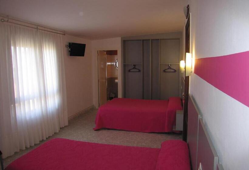 هتل Hospedaje Luciano