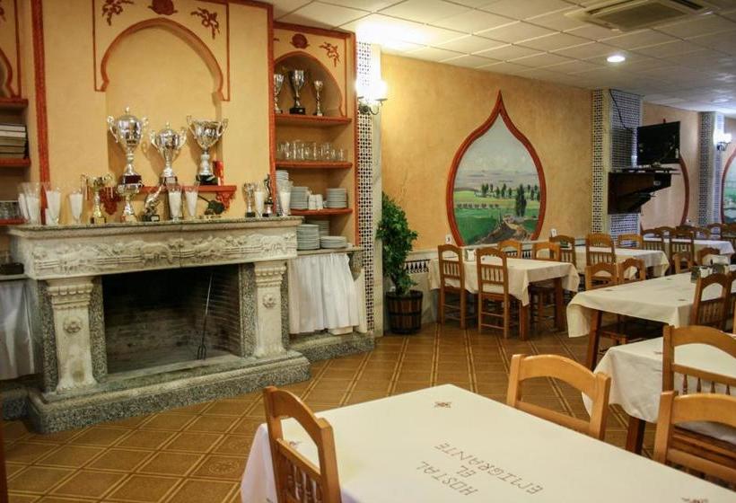 בית מלון כפרי Hostal El Emigrante