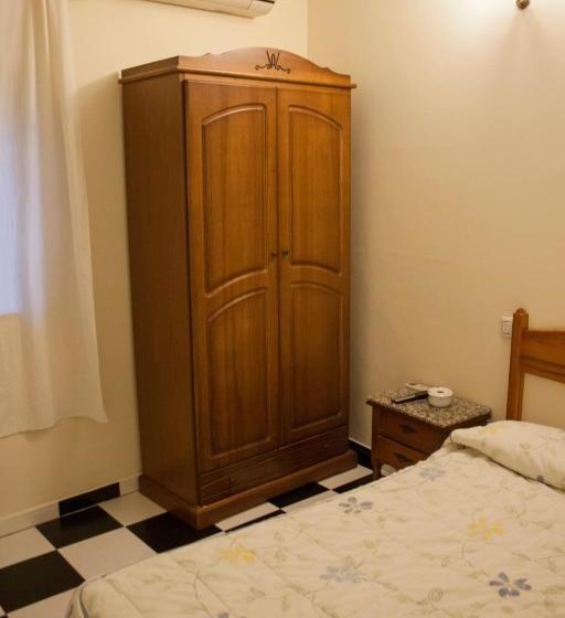 בית מלון כפרי Hostal El Emigrante