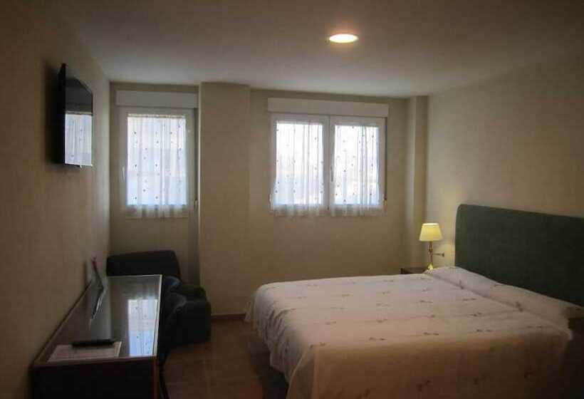 בית מלון כפרי Hostal El Estudio