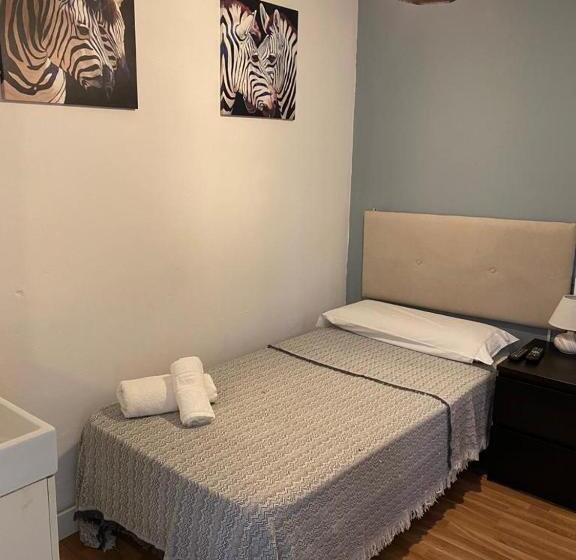 酒店 Hostal The Monkey Room