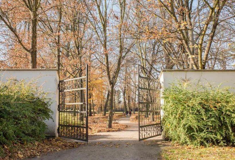 فندق I Restauracja Brochów