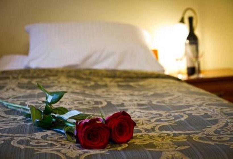 ホテル I Restauracja Brochów