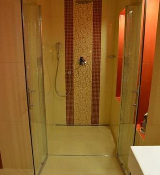 فندق I Restauracja Brochów