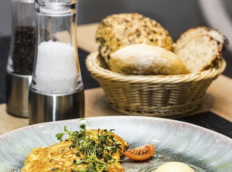 هتل Ilonn Boutique Limanowskiego