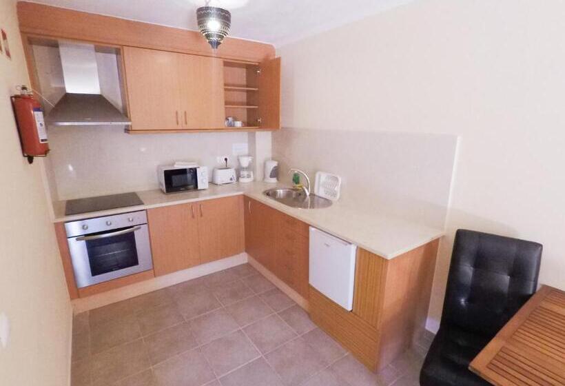 Отель Inn Seventies Cheap And Chic