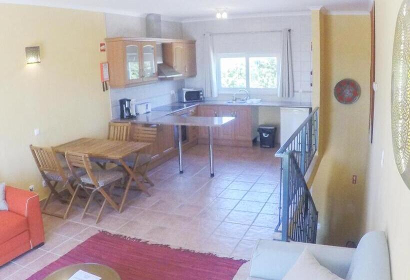 Отель Inn Seventies Cheap And Chic