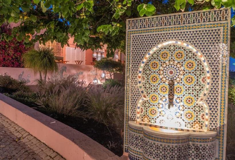 Отель Inn Seventies Cheap And Chic