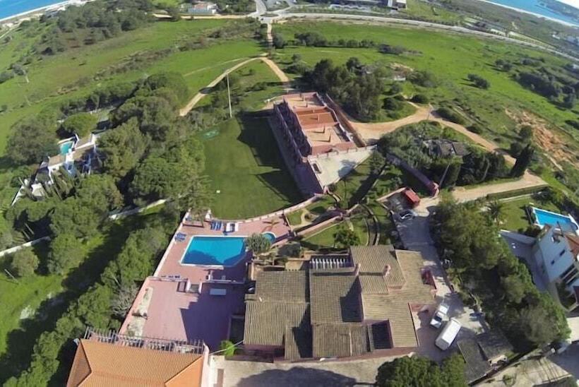 Отель Inn Seventies Cheap And Chic