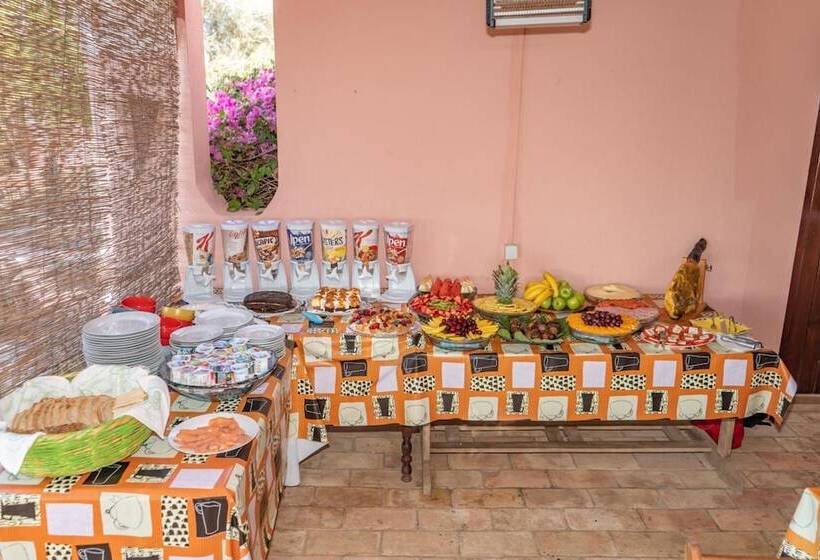 Отель Inn Seventies Cheap And Chic