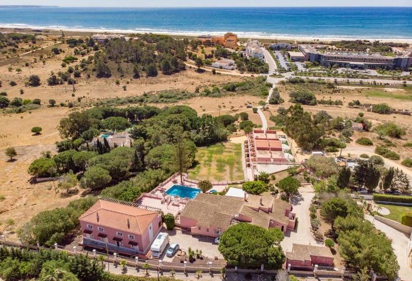 Отель Inn Seventies Cheap And Chic