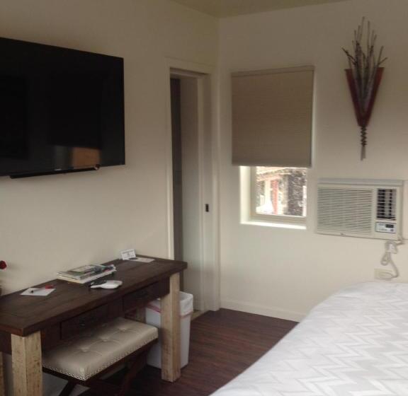 בית מלון כפרי Iron Horse Inn