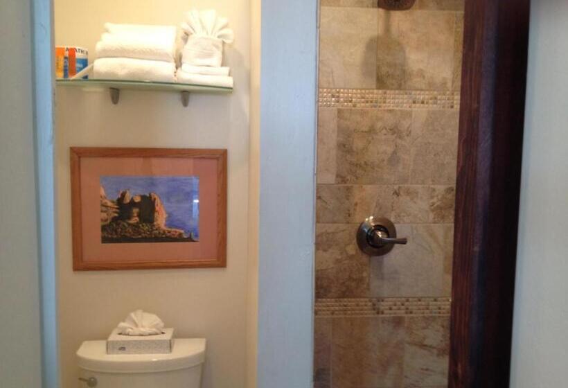 בית מלון כפרי Iron Horse Inn