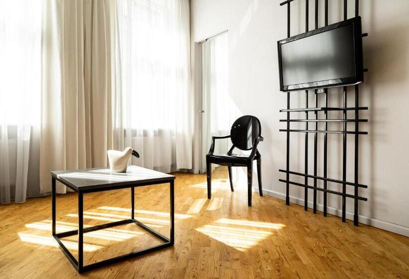 هتل Krakow For You Main Square Apartments