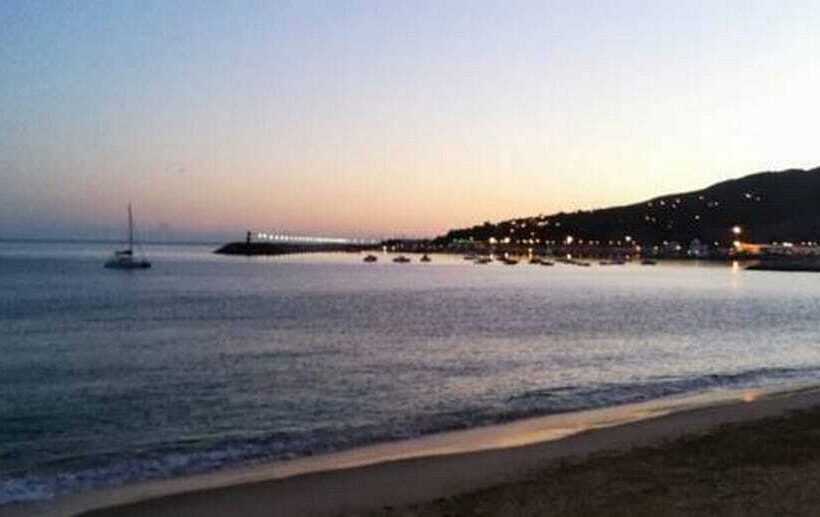 Отель Lá Em Cima