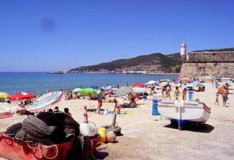 Отель Lá Em Cima