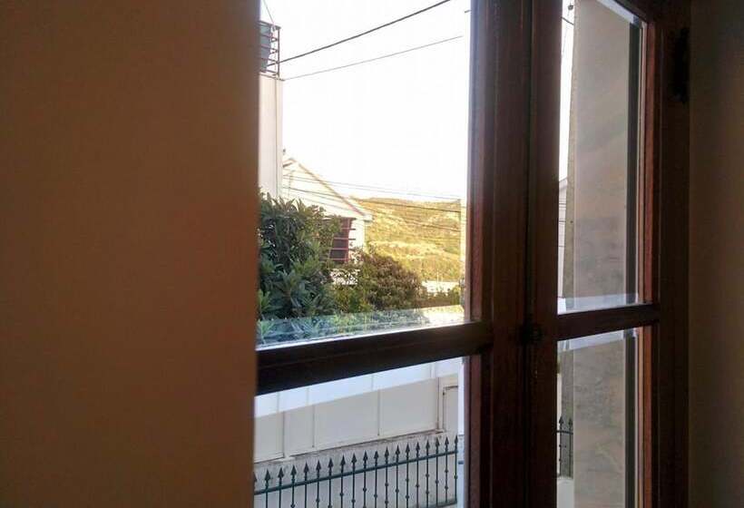 Отель Lá Em Cima