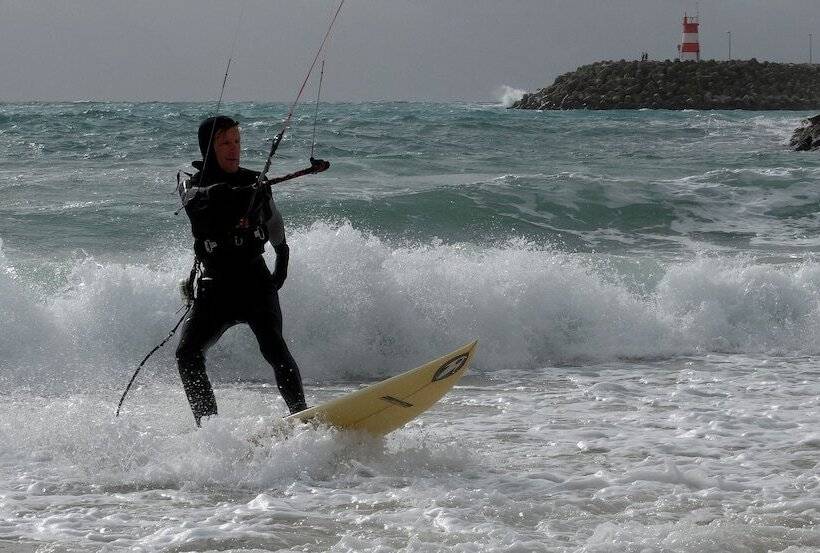 Отель Lá Em Cima