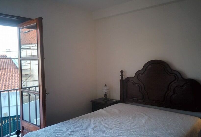 Отель Lá Em Cima