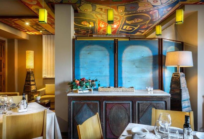 Отель La Casueña