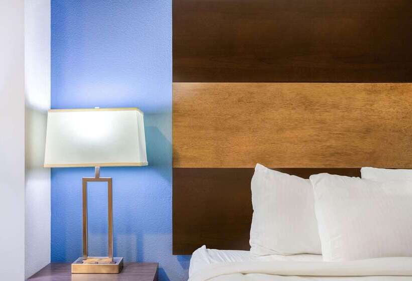 Отель La Quinta By Wyndham Cullman