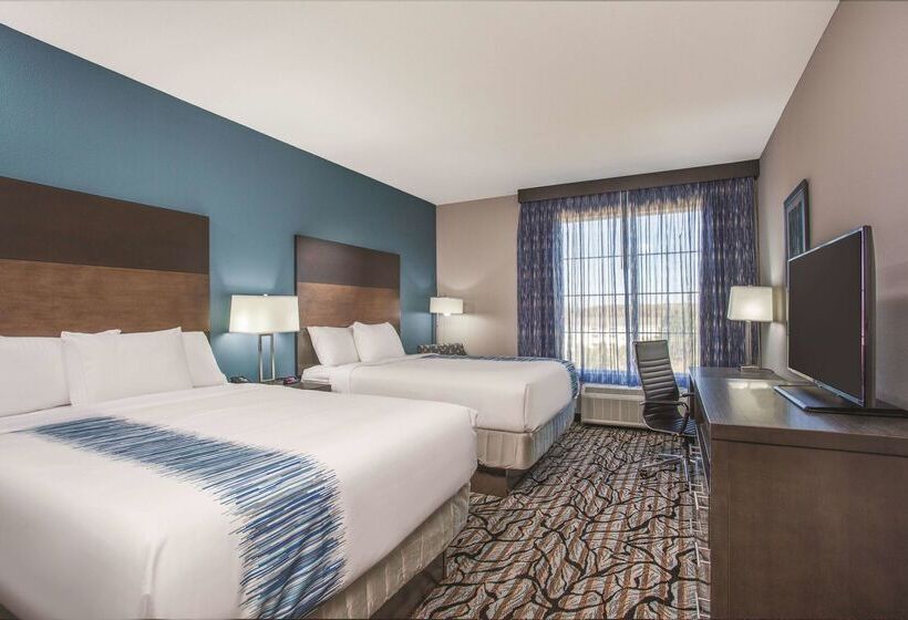 Отель La Quinta By Wyndham Cullman