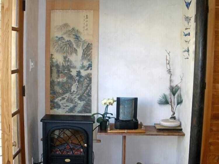 فندق Les Artistes Inn