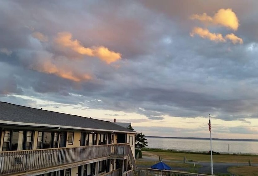 בית מלון כפרי Mariner's Point Resort