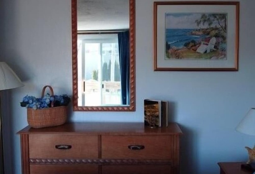 בית מלון כפרי Mariner's Point Resort