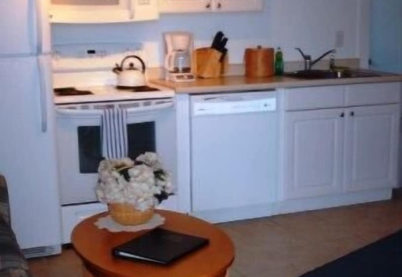 בית מלון כפרי Mariner's Point Resort