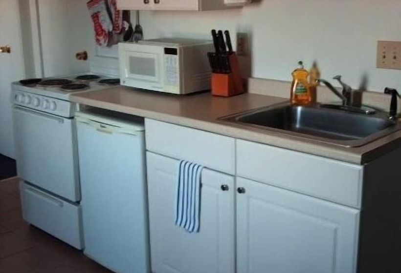 בית מלון כפרי Mariner's Point Resort