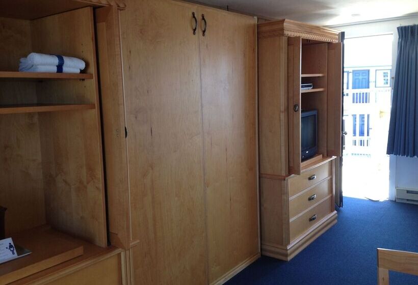 בית מלון כפרי Mariner's Point Resort